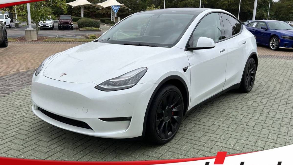 2021 Tesla Model Y 5YJYGAEE7MF122144