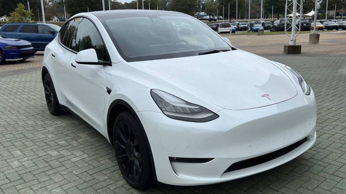 2021 Tesla Model Y 5YJYGAEE7MF122144