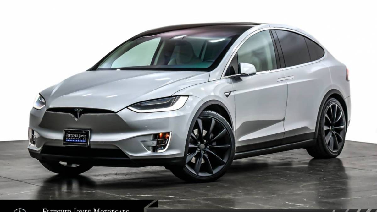 2017 Tesla Model X 5YJXCBE22HF074044