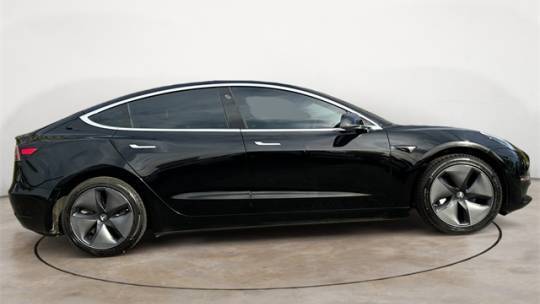 2019 Tesla Model 3 5YJ3E1EA9KF361804