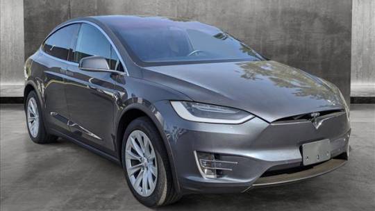 2017 Tesla Model X 5YJXCBE24HF053907