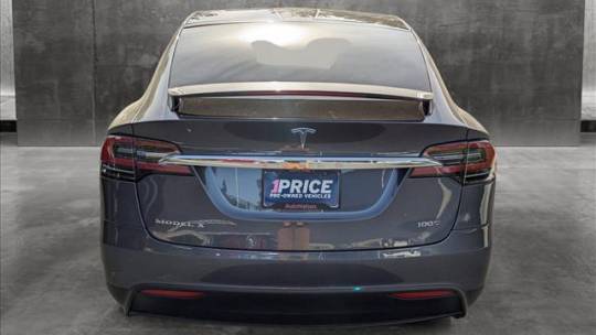 2017 Tesla Model X 5YJXCBE24HF053907