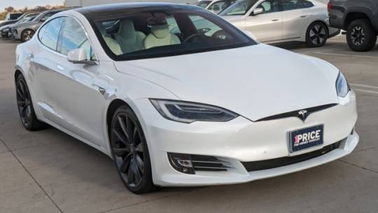 2017 Tesla Model S 5YJSA1E25HF190669