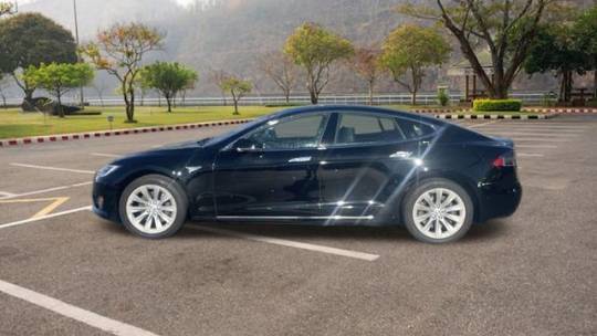 2016 Tesla Model S 5YJSA1E28GF157776