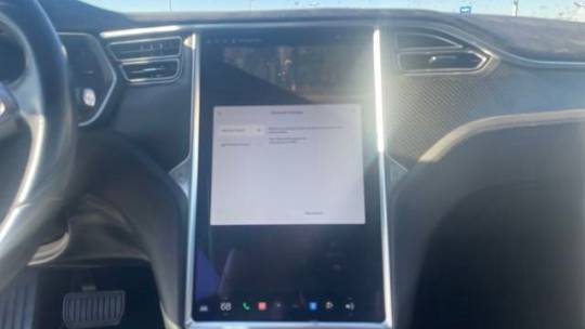 2016 Tesla Model S 5YJSA1E28GF157776