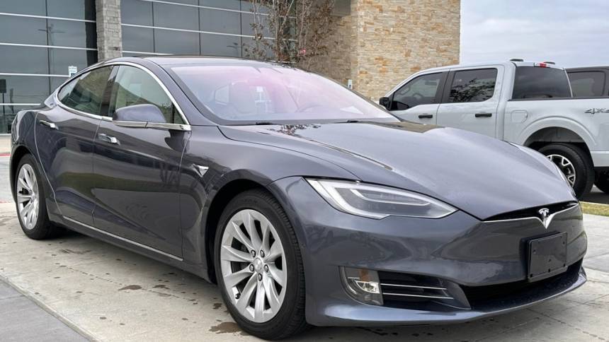 2018 Tesla Model S 5YJSA1E21JF270248