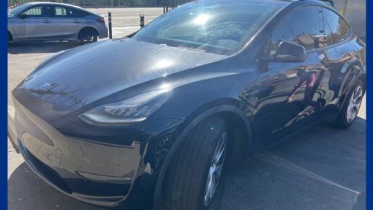 2021 Tesla Model Y 5YJYGDEE4MF067203