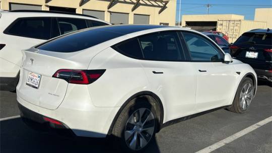 2021 Tesla Model Y 5YJYGDEE6MF271436