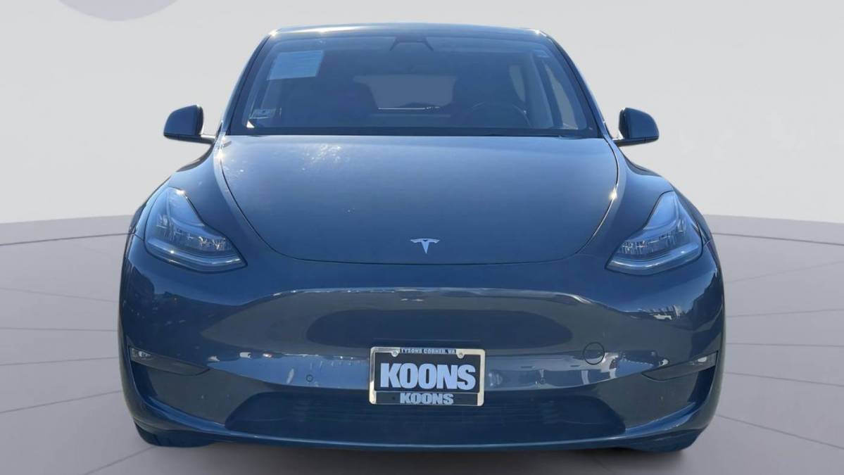 2021 Tesla Model Y 5YJYGDEE4MF142157