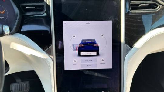 2018 Tesla Model X 5YJXCBE29JF122189