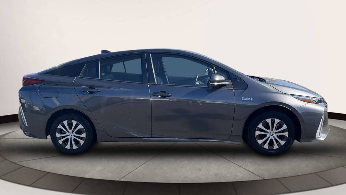 2018 Toyota Prius Prime JTDKARFP3J3084152