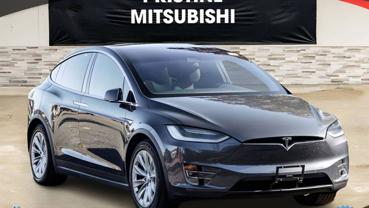 2018 Tesla Model X 5YJXCDE2XJF118938