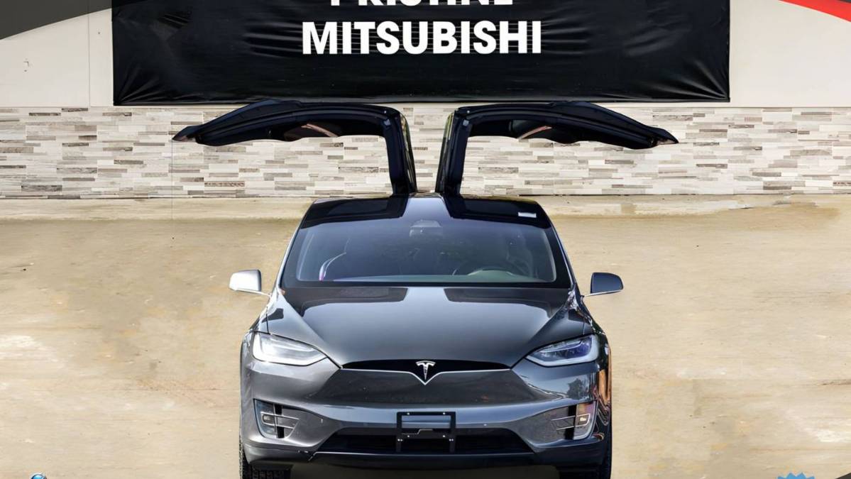 2018 Tesla Model X 5YJXCDE2XJF118938