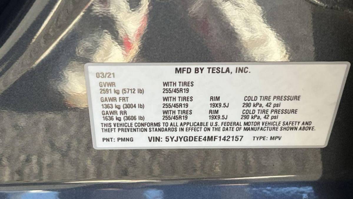 2021 Tesla Model Y 5YJYGDEE4MF142157