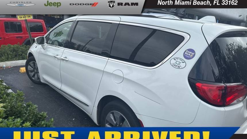 2018 Chrysler Pacifica Hybrid 2C4RC1N70JR105560