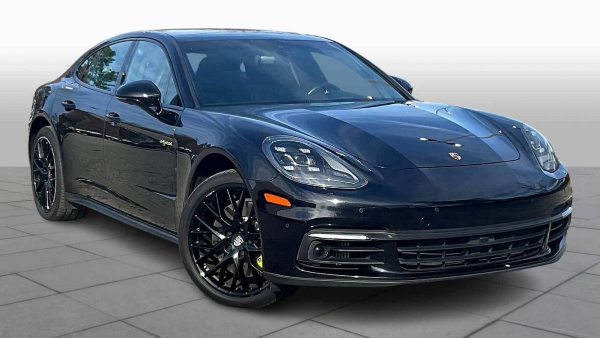 2018 Porsche Panamera WP0AE2A7XJL128646