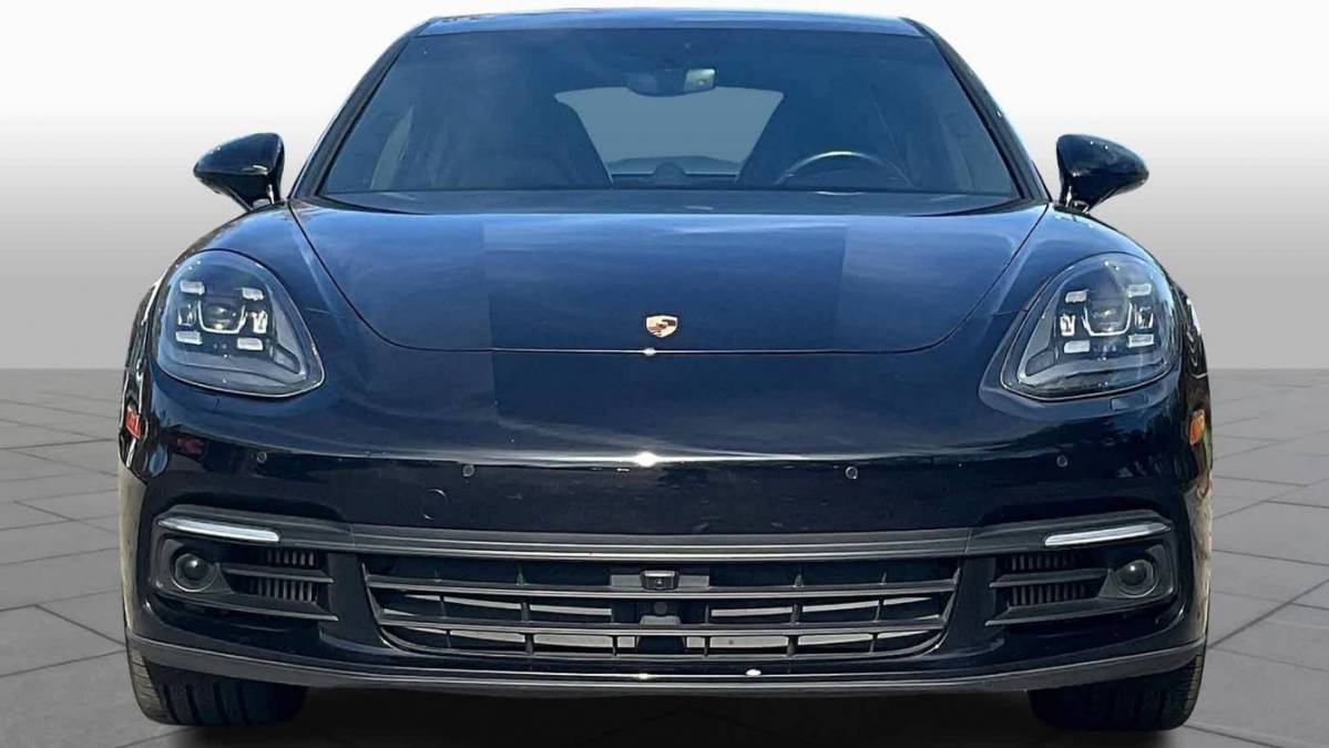 2018 Porsche Panamera WP0AE2A7XJL128646