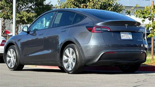 2021 Tesla Model Y 5YJYGAEE2MF269536