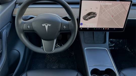 2021 Tesla Model Y 5YJYGAEE2MF269536