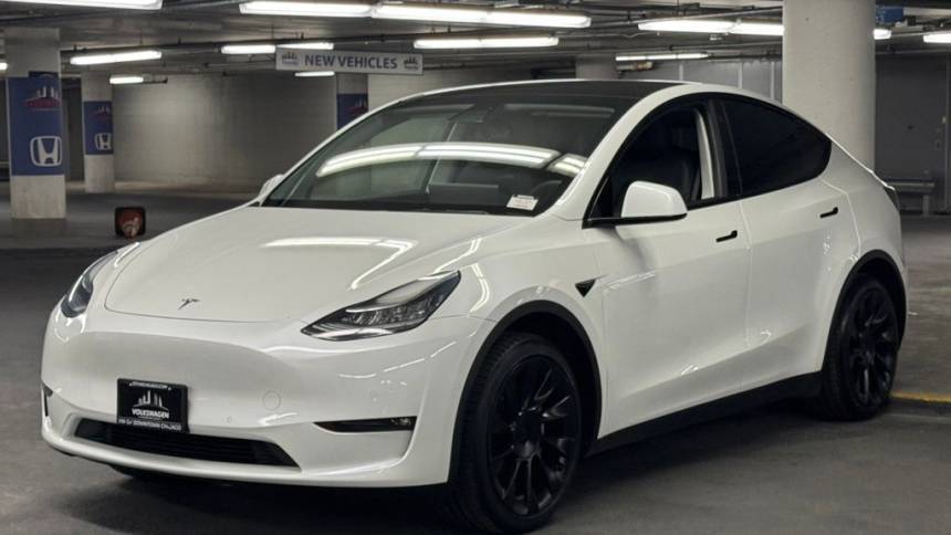 2021 Tesla Model Y 5YJYGDEE9MF139836