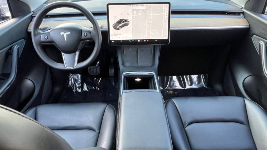 2021 Tesla Model Y 5YJYGDEE2MF287472