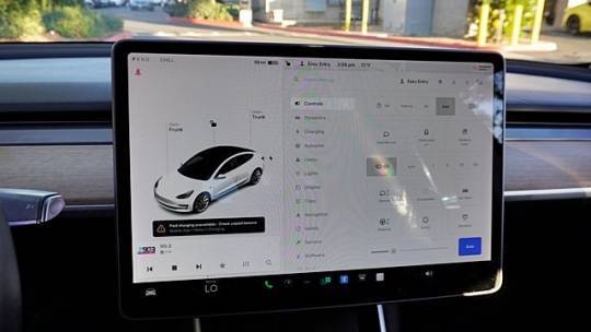 2018 Tesla Model 3 5YJ3E1EA4JF126533