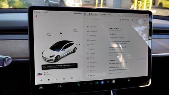 2018 Tesla Model 3 5YJ3E1EA4JF126533