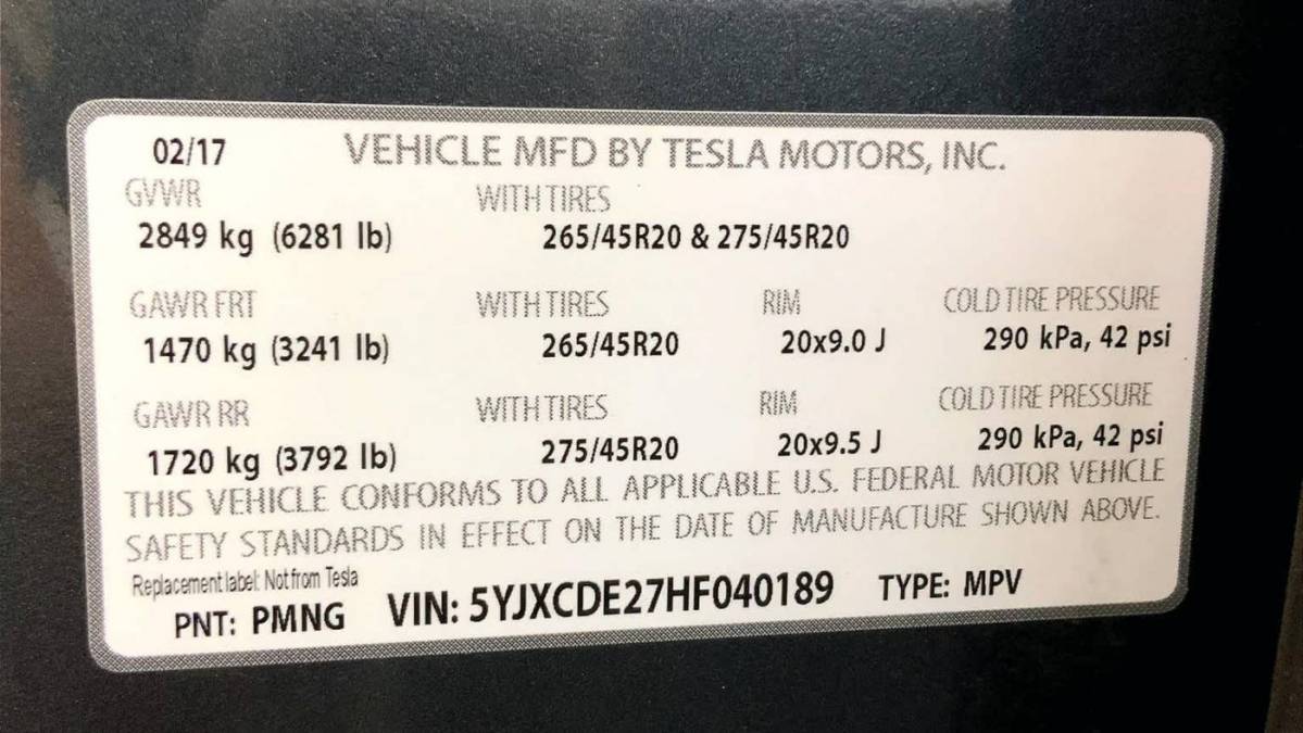 2017 Tesla Model X 5YJXCDE27HF040189