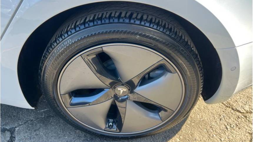 2019 Tesla Model 3 5YJ3E1EA4KF314082