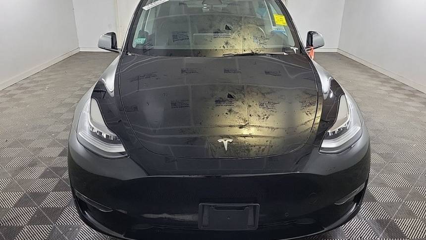 2021 Tesla Model Y 5YJYGAEE7MF284033