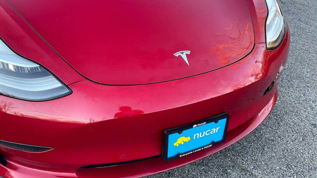 2018 Tesla Model 3 5YJ3E1EB2JF094304