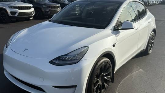 2021 Tesla Model Y 5YJYGDEE3MF225174