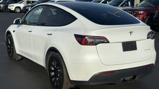 2021 Tesla Model Y 5YJYGDEE3MF225174