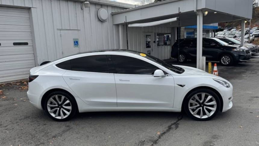 2020 Tesla Model 3 5YJ3E1EB2LF513707