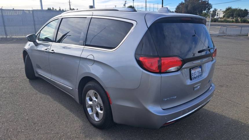 2020 Chrysler Pacifica Hybrid 2C4RC1L71LR243081