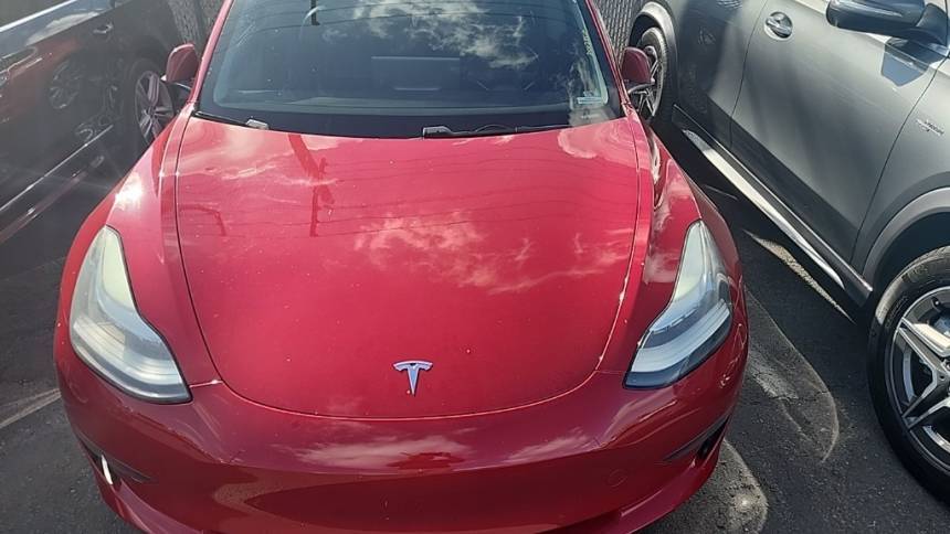 2018 Tesla Model 3 5YJ3E1EA5JF018082