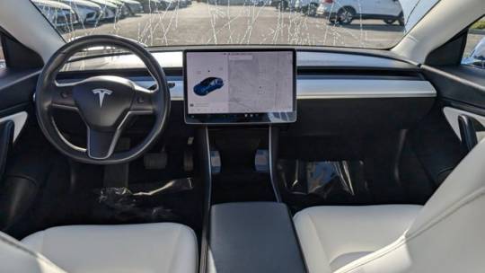 2018 Tesla Model 3 5YJ3E1EB5JF101083