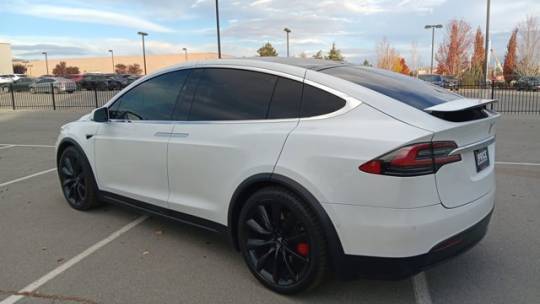 2020 Tesla Model X 5YJXCBE42LF271905