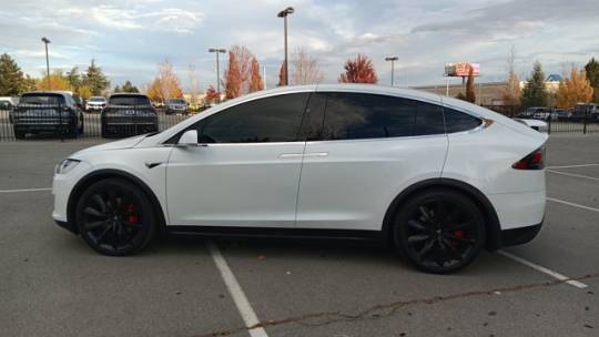 2020 Tesla Model X 5YJXCBE42LF271905