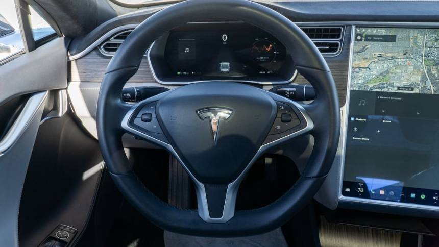 2015 Tesla Model S 5YJSA1E24FF114552