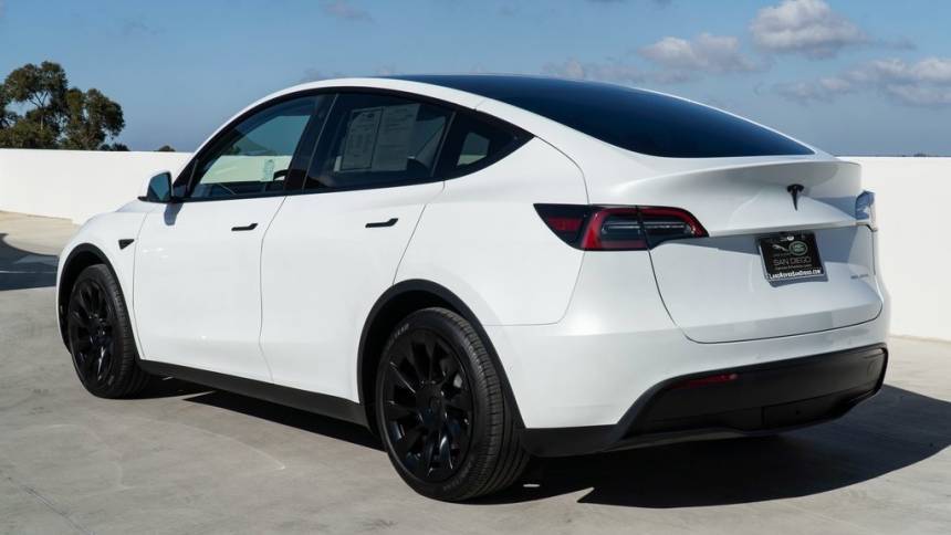 2021 Tesla Model Y 5YJYGDEEXMF214110