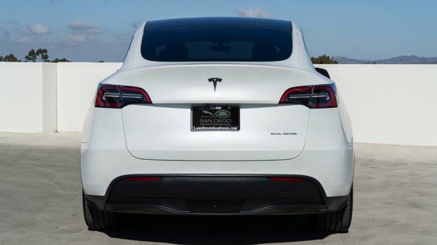 2021 Tesla Model Y 5YJYGDEEXMF214110