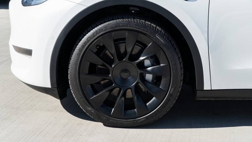 2021 Tesla Model Y 5YJYGDEEXMF214110