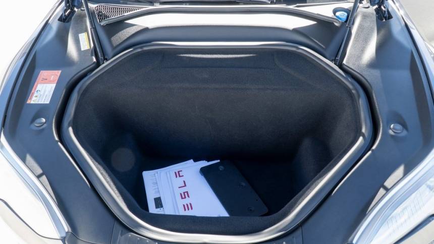 2015 Tesla Model S 5YJSA1E24FF114552