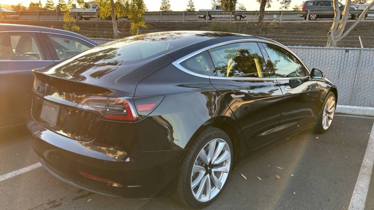 2019 Tesla Model 3 5YJ3E1EA7KF310916