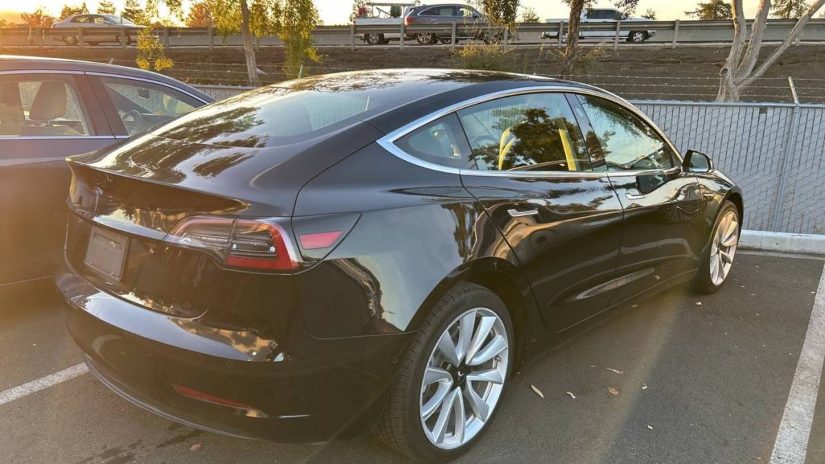 2019 Tesla Model 3 5YJ3E1EA7KF310916