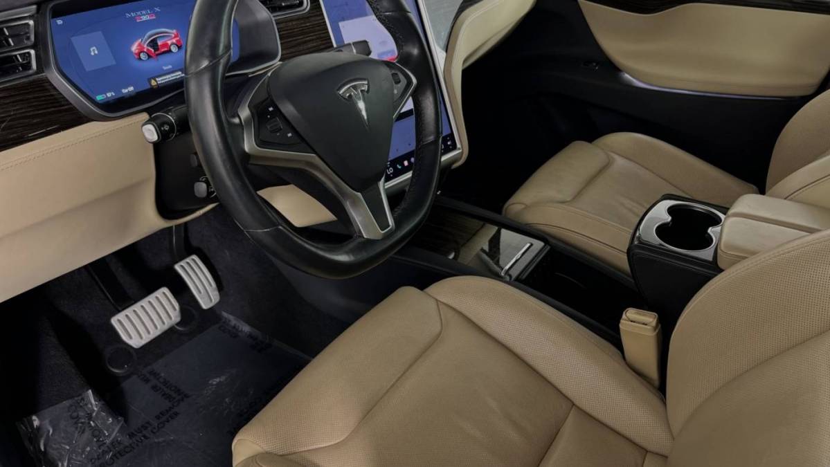 2016 Tesla Model X 5YJXCBE46GF000741