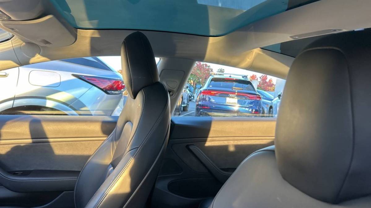 2019 Tesla Model 3 5YJ3E1EA7KF310916