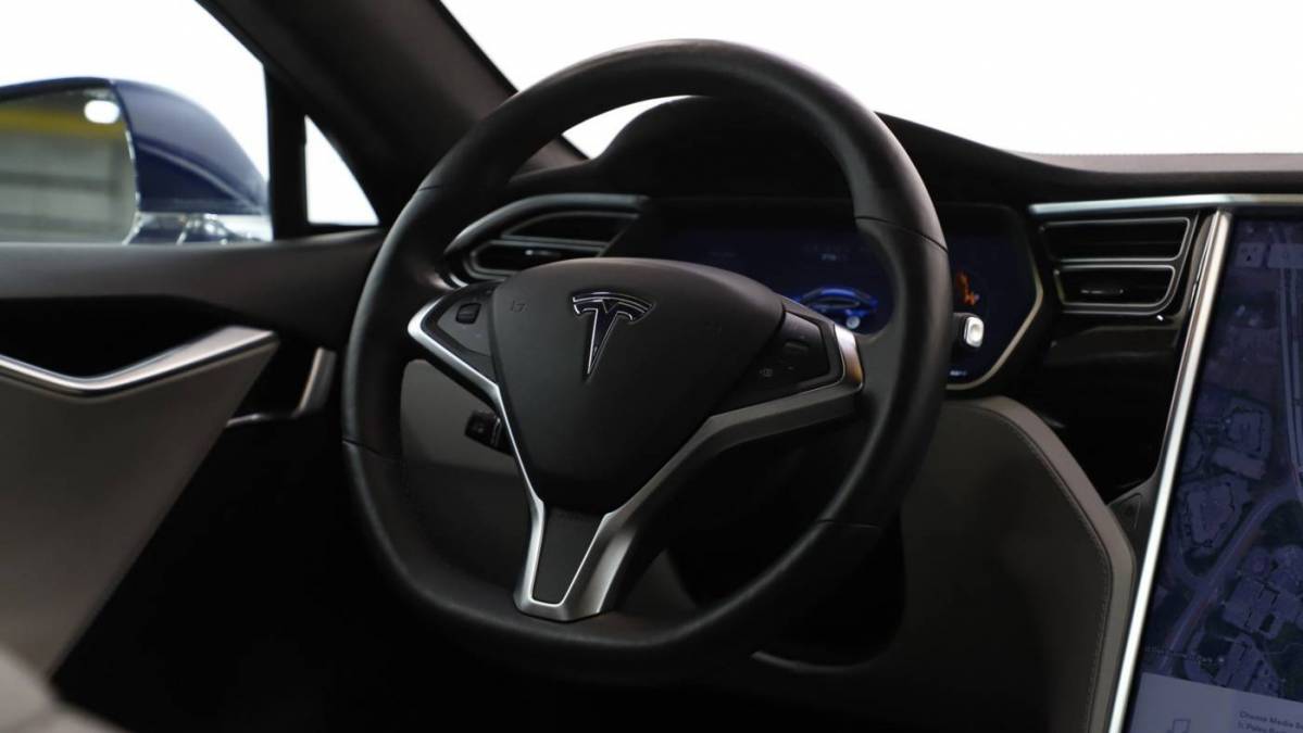 2016 Tesla Model S 5YJSA1E23GF153960