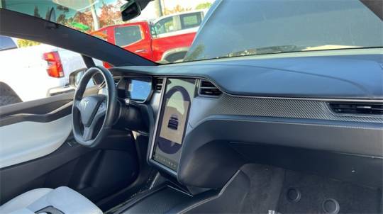 2019 Tesla Model X 5YJXCBE49KF157110